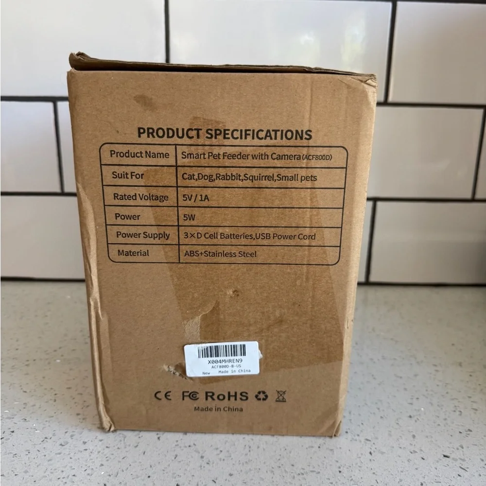 NIB Frienhund Smart Pet Feeder with Camera